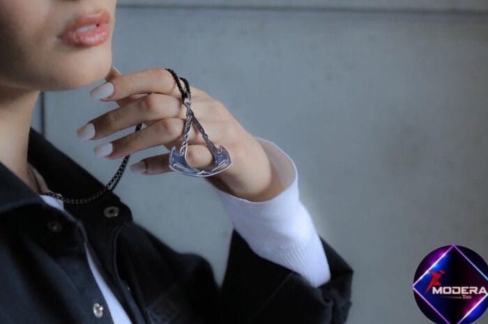 گردبند اساسینز کرید - Image 3