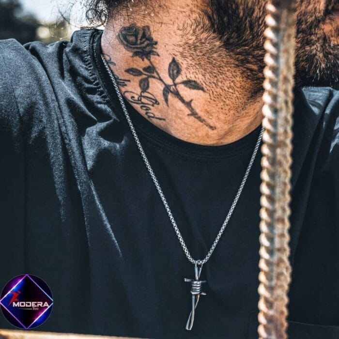 890DF6EC-7ACE-4BF1-9856-6B8F95E7FC1E گردبند آزادی - Image 1