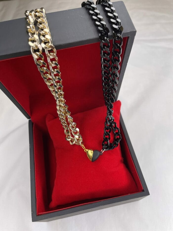 گردبند مگنتی طرح قلب - Image 1