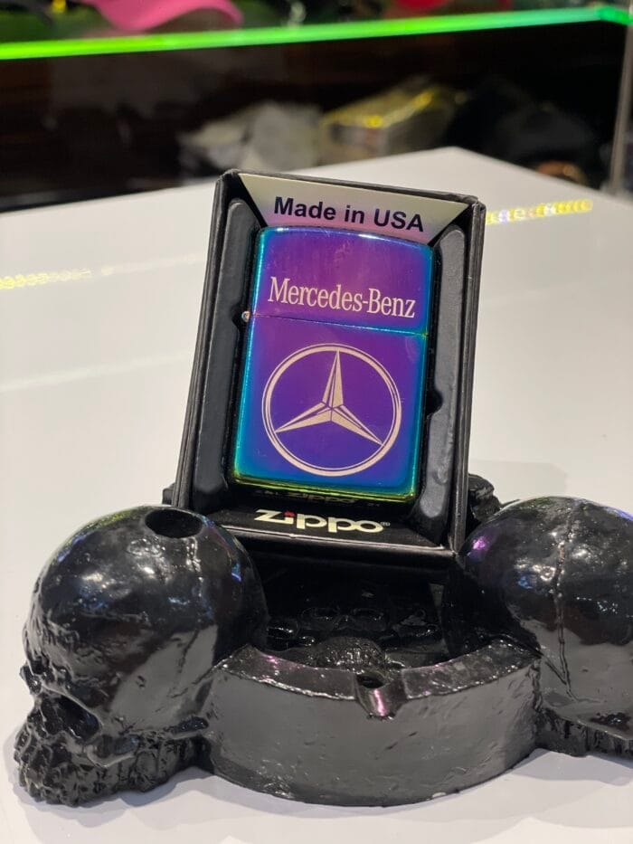 18151F48-3991-4CD8-BE76-8031036FBEEF فندک زیپو - Image 1