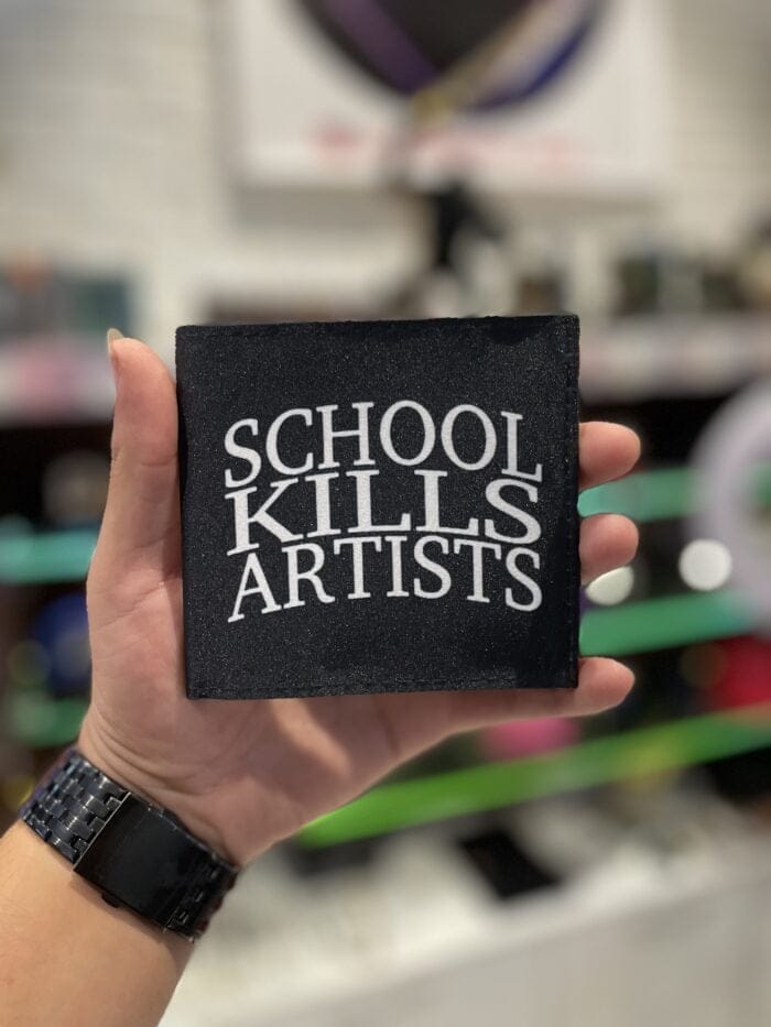 2D855083-8EDB-42AD-9B2E-EF0CA981AF14 کیف پول - Image 1