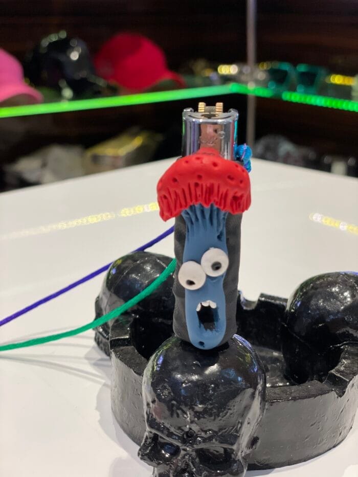 DDD55E39-E735-4FC1-B3E4-D8EC78885DAA فندک کلیپر خمیری - Image 1