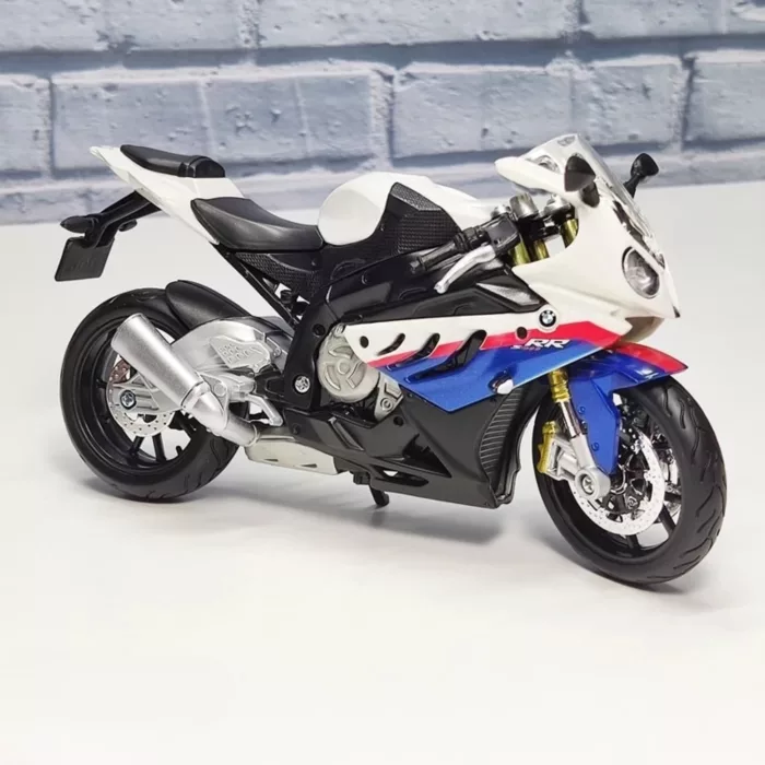 photo-output ماکت موتور بی ام و S1000RR - Image 1