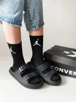 جوراب ساق دار