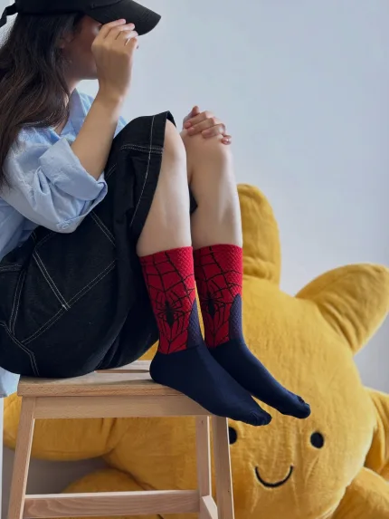 جوراب ساق دار مردعنکبوتی